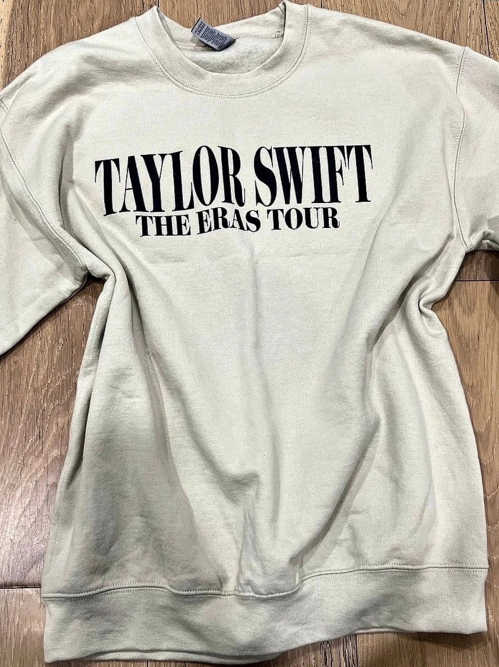Gildan Taylor Swift sweatshirt Beige Medium